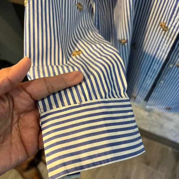 Loft Button Down Shirt Blue/white stripes with puppy embroidery medium - Picture 5 of 6